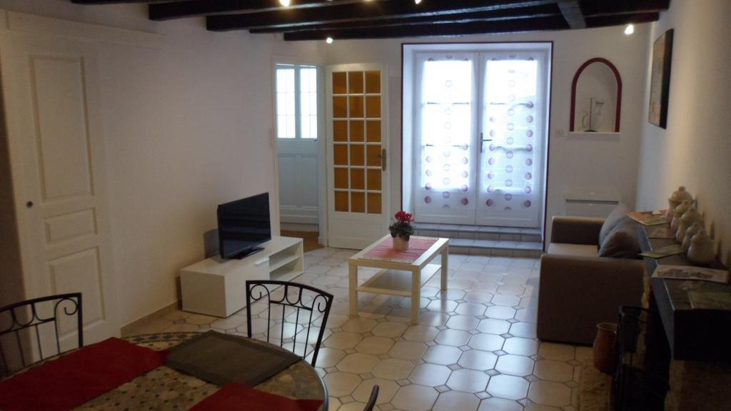 Les Calaubys Holiday home
